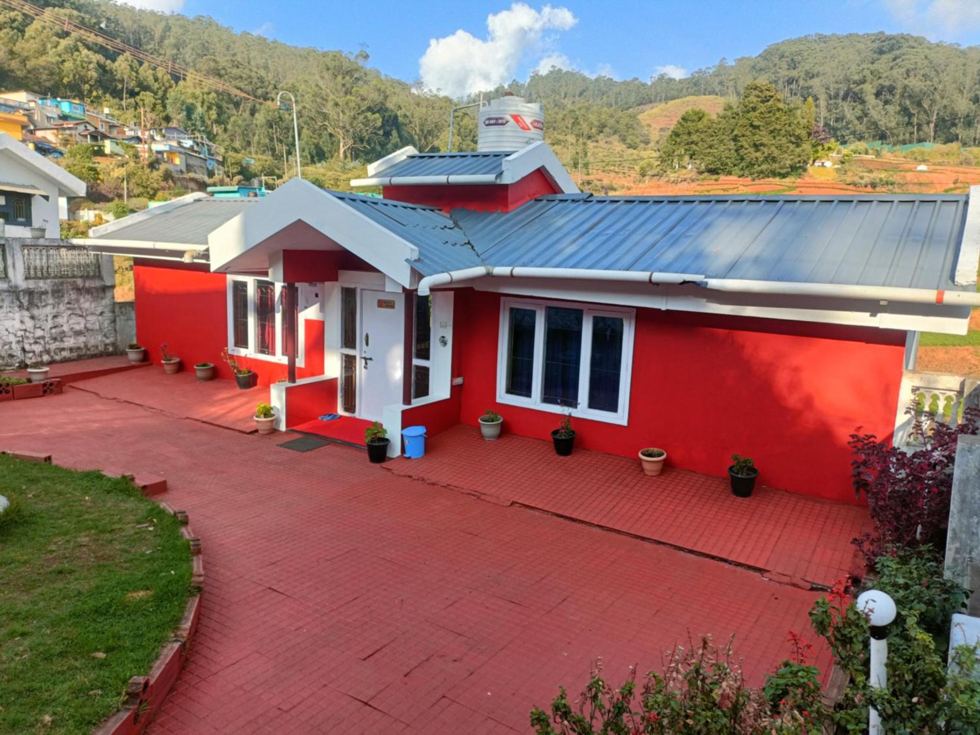 Queens Cottage - Individual Cottage Утакаманд Экстерьер фото