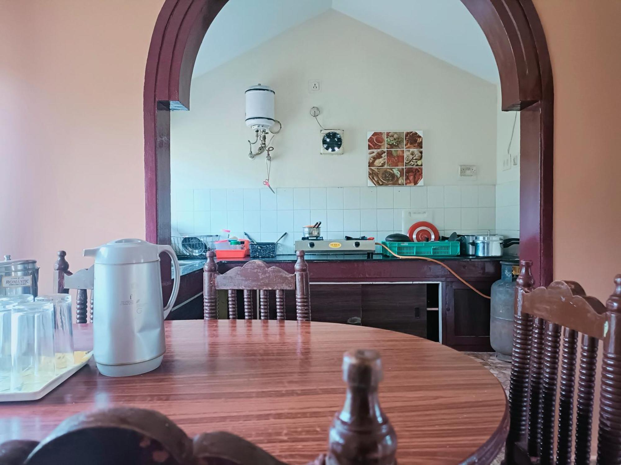 Queens Cottage - Individual Cottage Утакаманд Экстерьер фото